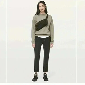 Lululemon On The Fly Pant *Woven 27" Black Size 2